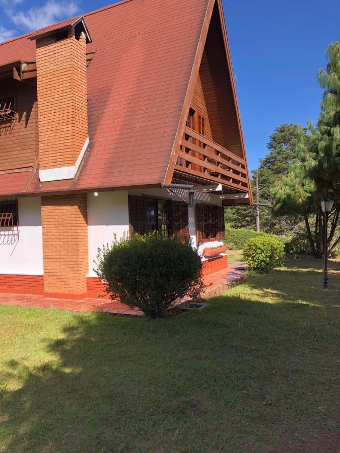 Chalé Sonho da Vovó a 5 minutinhos do Centrinho de Capivari Campos do Jordão Esterno foto
